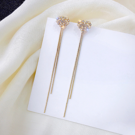 Sparking Dangling Heart Shape Earrings