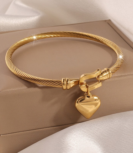 Bangle 18K Gold Plated Stainless Steel Smooth Chunky Love Heart Pendant Wire Bangle