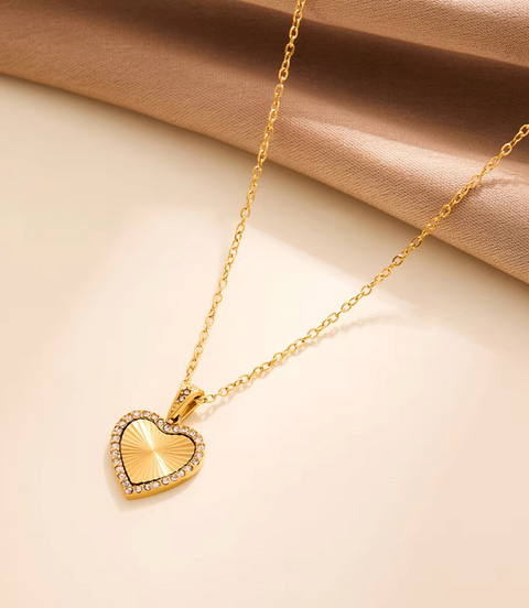 Fashion Gold Chain Necklace with Heart Shape and Diamond Pendant