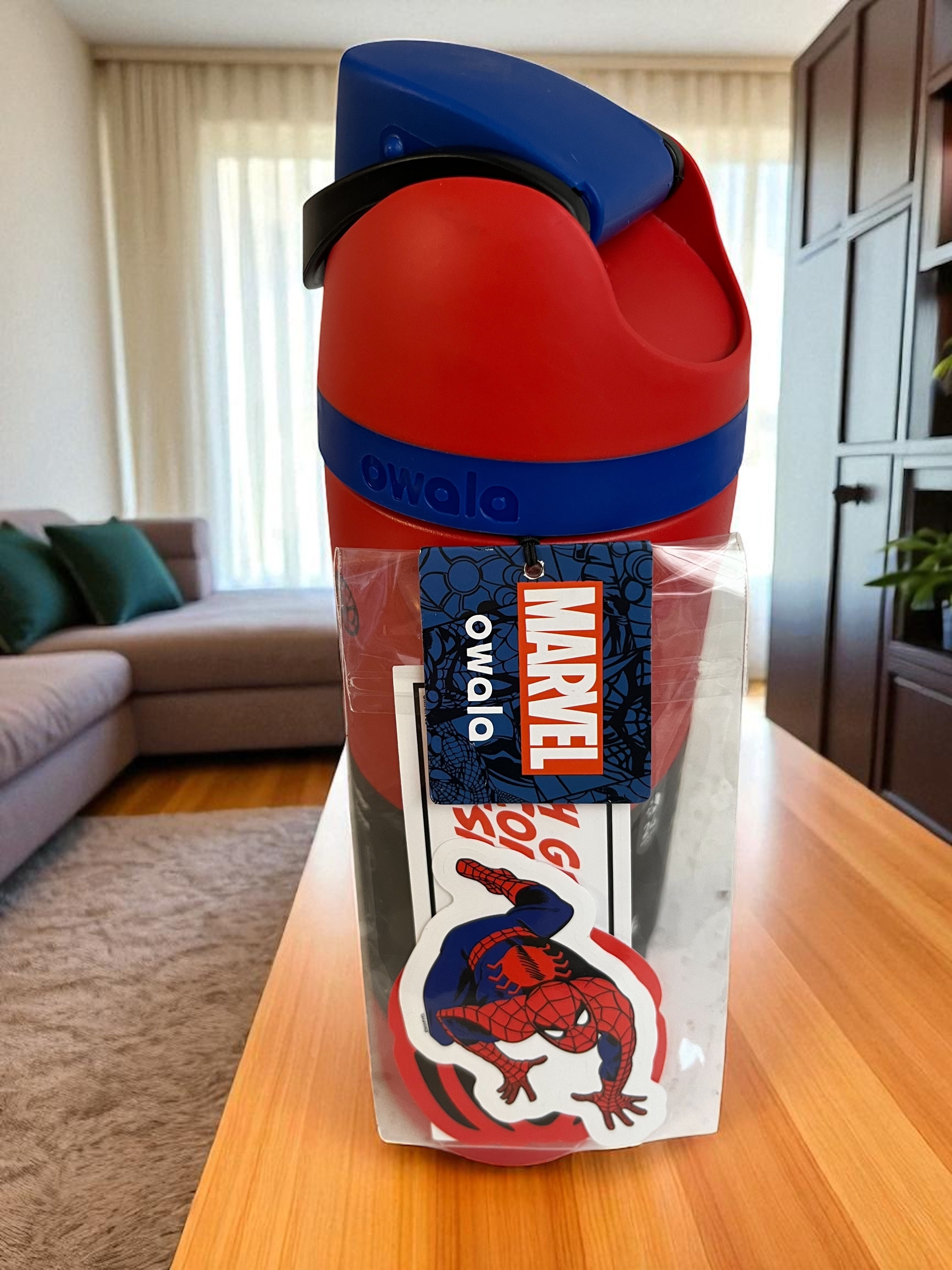 Owala -24oz FreeSip Water Bottle - Spider Man -LIMITED EDITION