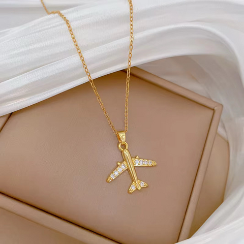 Fashion Gold Chain Necklace with Plane design and diamond Pendant