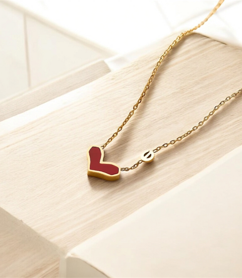 Fashion Gold Chain Necklace with Red Heart Shape Pendant
