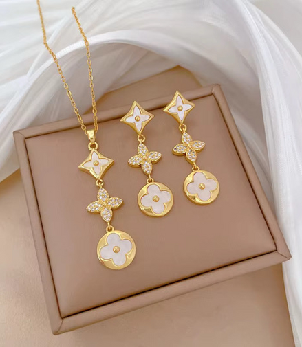 Fashion Set Jewelry Necklace + Earrings